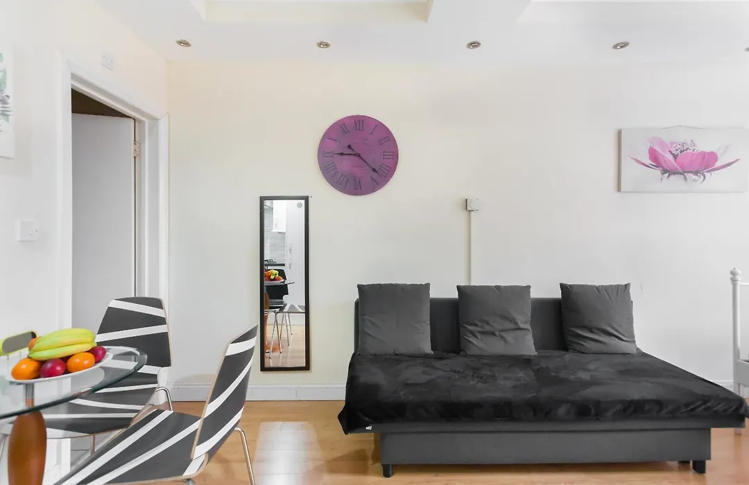 Euston Modern Apartments-1